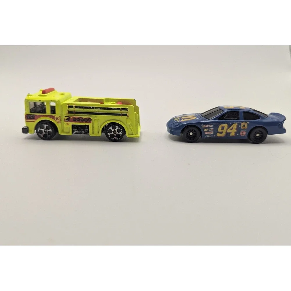 Hot Wheels 1976 Fire Truck & 1998 Mac Tonight Bill Elliott 94 NASCAR Diecast Lot